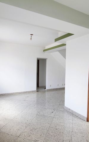 Apartamento à venda com 151m², 4 quartos e 2 vagasSala