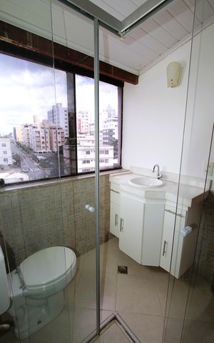 Apartamento à venda com 151m², 4 quartos e 2 vagasBanheiro do Quarto 3
