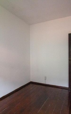 Casa de condomínio à venda com 250m², 4 quartos e 3 vagas Casa de condomínio à venda com 250m², 4 quartos e 3 vagasQuarto 3
