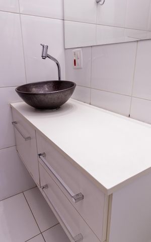 Casa à venda com 250m², 5 quartos e 4 vagas Casa à venda com 250m², 5 quartos e 4 vagasBanheiro Suíte 2