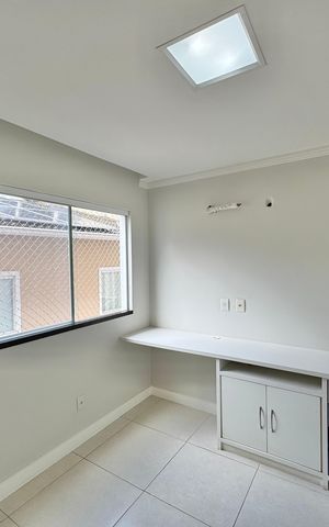 Casa à venda com 300m², 5 quartos e 2 vagas Casa à venda com 300m², 5 quartos e 2 vagasSuíte 3