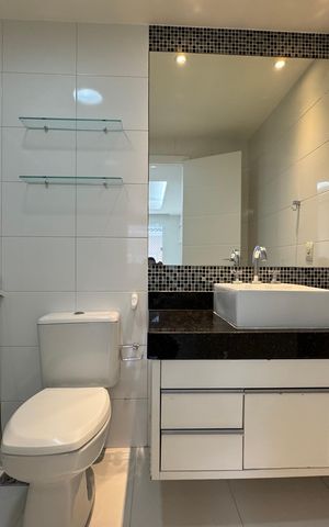 Casa à venda com 300m², 5 quartos e 2 vagas Casa à venda com 300m², 5 quartos e 2 vagasBanheiro da Suíte 2