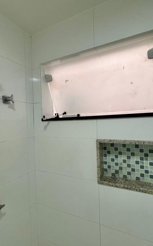 Casa à venda com 300m², 5 quartos e 2 vagas Casa à venda com 300m², 5 quartos e 2 vagasBanheiro da Suíte 1