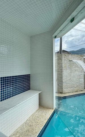 Casa à venda com 300m², 5 quartos e 2 vagas Casa à venda com 300m², 5 quartos e 2 vagasÁrea Comum