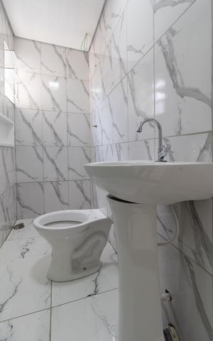 Casa para alugar com 80m², 2 quartos e sem vaga Casa para alugar com 80m², 2 quartos e sem vagaBanheiro