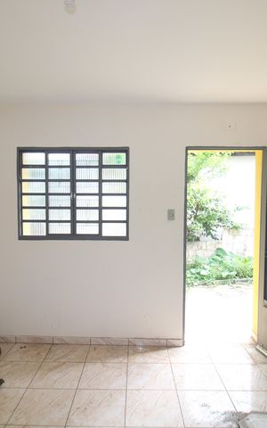 Casa à venda com 300m², 2 quartos e sem vagaSala