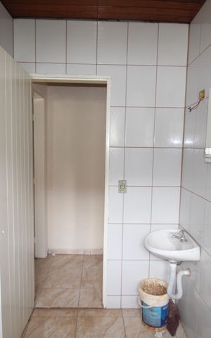 Casa à venda com 300m², 2 quartos e sem vagaBanheiro