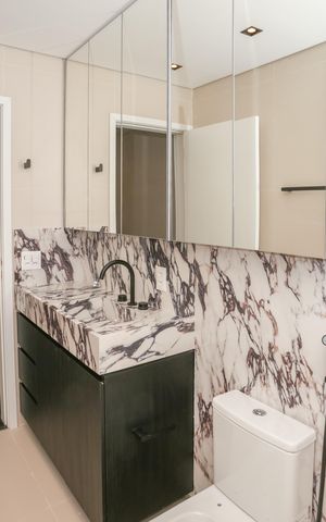 Apartamento para alugar com 162m², 3 quartos e 2 vagas Apartamento para alugar com 162m², 3 quartos e 2 vagasBanheiro da Suite 1