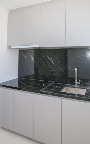 Apartamento para alugar com 162m², 3 quartos e 2 vagas Apartamento para alugar com 162m², 3 quartos e 2 vagasVaranda