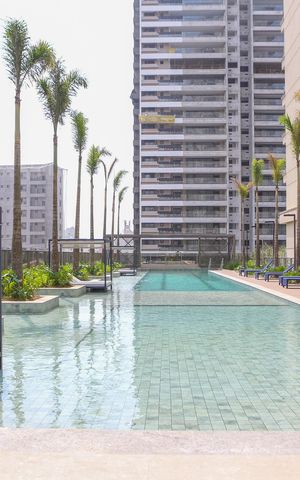 Apartamento para alugar com 162m², 3 quartos e 2 vagas Apartamento para alugar com 162m², 3 quartos e 2 vagasÁrea comum - Piscina