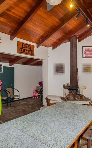 Apartamento à venda com 289m², 3 quartos e 2 vagas Apartamento à venda com 289m², 3 quartos e 2 vagasCobertura