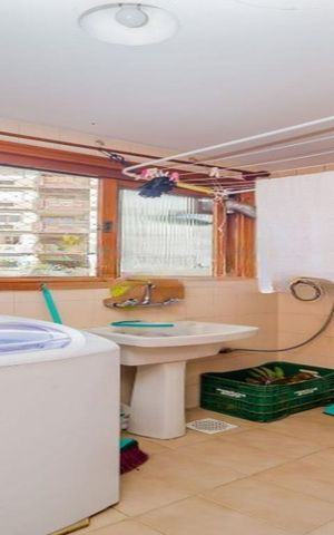 Apartamento à venda com 289m², 3 quartos e 2 vagas Apartamento à venda com 289m², 3 quartos e 2 vagasÁrea de Serviço