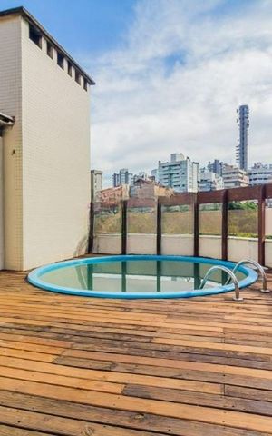 Apartamento à venda com 289m², 3 quartos e 2 vagas Apartamento à venda com 289m², 3 quartos e 2 vagasPiscina