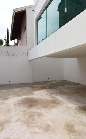 Casa à venda com 258m², 4 quartos e 4 vagasGaragem