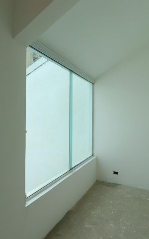 Casa à venda com 258m², 4 quartos e 4 vagasEscritório
