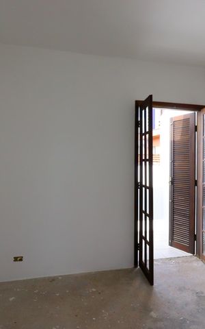 Casa à venda com 258m², 4 quartos e 4 vagasSuíte 2