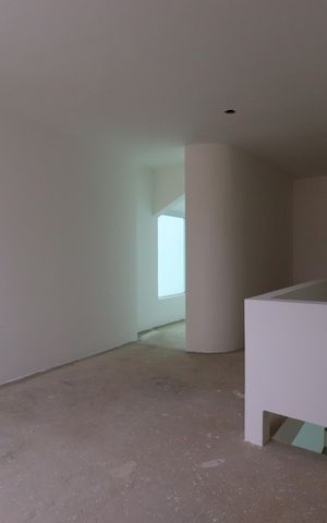 Casa à venda com 258m², 4 quartos e 4 vagasCorredor