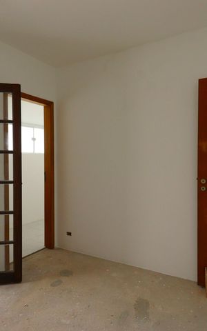 Casa à venda com 258m², 4 quartos e 4 vagasSuíte 3