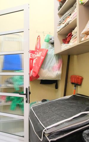 Casa de condomínio à venda com 70m², 2 quartos e 1 vagaÁrea de Serviço