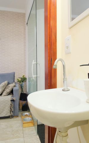 Casa de condomínio à venda com 70m², 2 quartos e 1 vagaLavabo