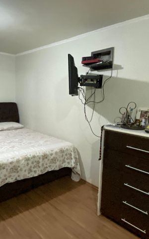 Casa à venda com 230m², 3 quartos e 3 vagasSuite