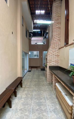 Casa à venda com 230m², 3 quartos e 3 vagasQuintal