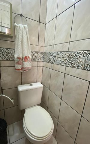 Casa à venda com 230m², 3 quartos e 3 vagasBanheiro de Serviço