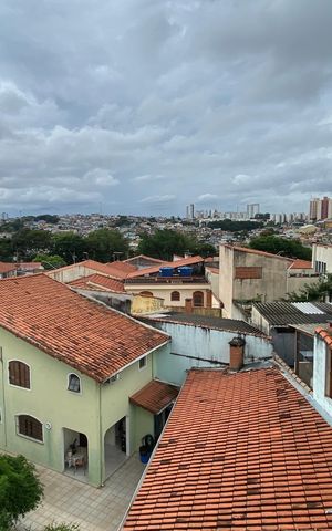 Casa à venda com 230m², 3 quartos e 3 vagasQuarto - Área de Serviço Vista