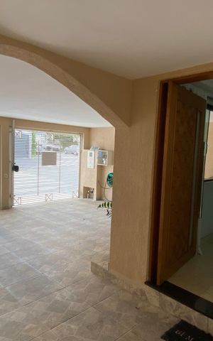 Casa à venda com 230m², 3 quartos e 3 vagasGaragem