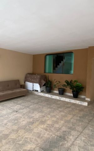 Casa à venda com 230m², 3 quartos e 3 vagasGaragem