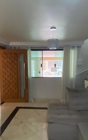 Casa à venda com 230m², 3 quartos e 3 vagasSala