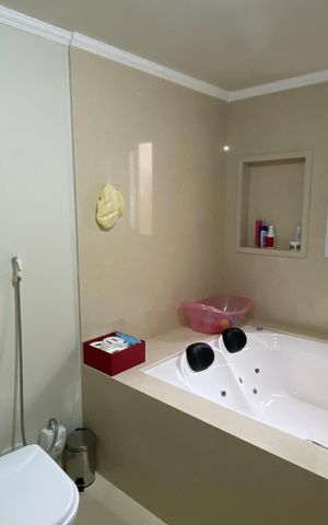 Casa à venda com 230m², 3 quartos e 3 vagasBanheiro da Suíte