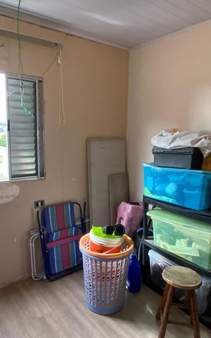 Casa à venda com 230m², 3 quartos e 3 vagasQuarto - Área de Serviço