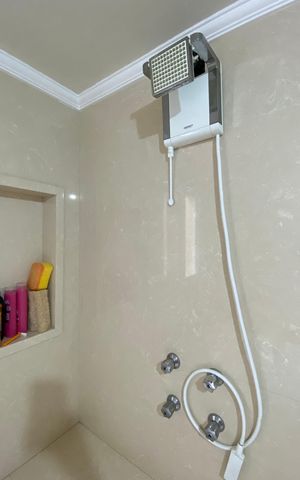 Casa à venda com 230m², 3 quartos e 3 vagasBanheiro da Suíte