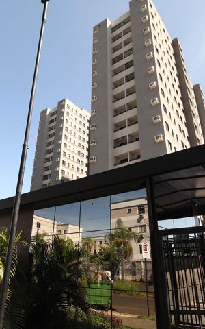 Apartamento para alugar com 55m², 2 quartos e 1 vagaFachada