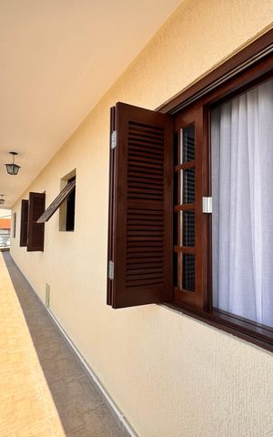 Apartamento à venda com 202m², 2 quartos e 2 vagasVaranda integrativa entre a sala, quarto e suíte