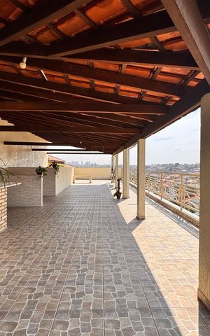 Apartamento à venda com 202m², 2 quartos e 2 vagasCobertura