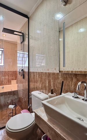 Apartamento à venda com 202m², 2 quartos e 2 vagasBanheiro da Suíte