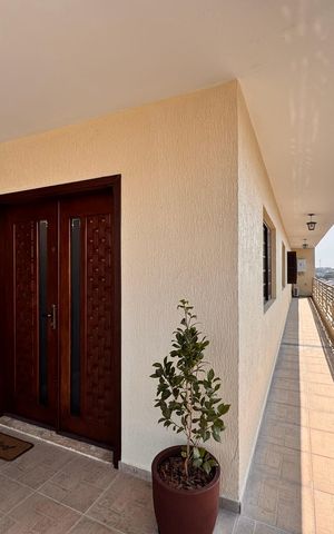 Apartamento à venda com 202m², 2 quartos e 2 vagasVaranda integrativa entre a sala, quarto e suíte