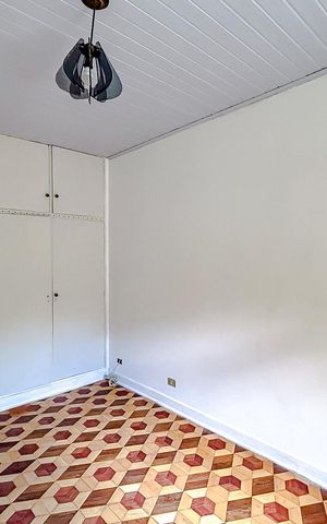 Casa à venda com 242m², 5 quartos e 5 vagasQuarto 2 - Casa 2