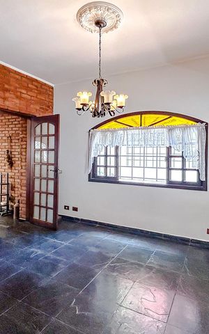 Casa à venda com 242m², 5 quartos e 5 vagasSala de Jantar