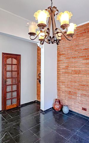 Casa à venda com 242m², 5 quartos e 5 vagasSala de Jantar