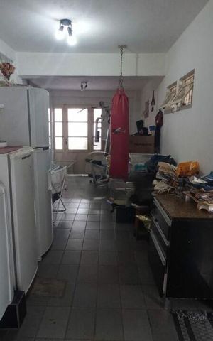 Casa à venda com 260m², 3 quartos e 2 vagas