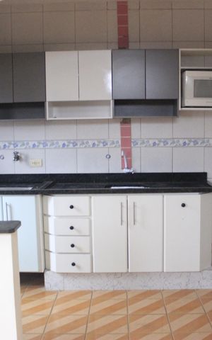Casa para alugar com 110m², 2 quartos e 1 vagaCozinha