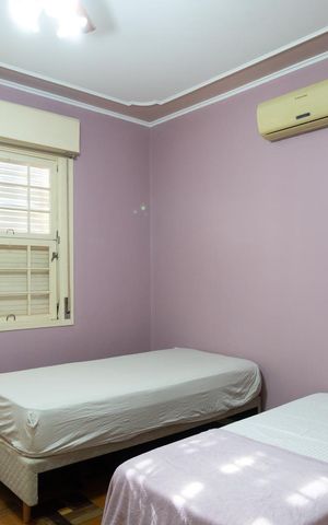 Casa à venda com 320m², 4 quartos e 1 vaga Casa à venda com 320m², 4 quartos e 1 vagaQuarto 2