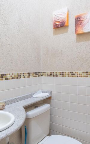 Casa à venda com 320m², 4 quartos e 1 vaga Casa à venda com 320m², 4 quartos e 1 vagaBanheiro Social 1