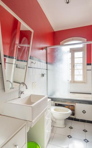 Casa à venda com 320m², 4 quartos e 1 vaga Casa à venda com 320m², 4 quartos e 1 vagaBanheiro Social 2
