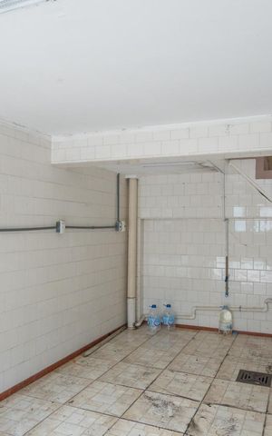 Casa à venda com 320m², 4 quartos e 1 vaga Casa à venda com 320m², 4 quartos e 1 vagaGaragem