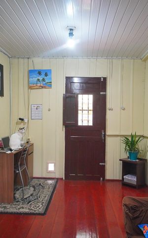 Casa à venda com 80m², 2 quartos e 1 vagaSala