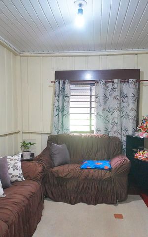 Casa à venda com 80m², 2 quartos e 1 vagaSala